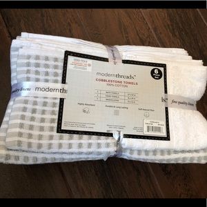 Modern Threads towel set white taupe NWT